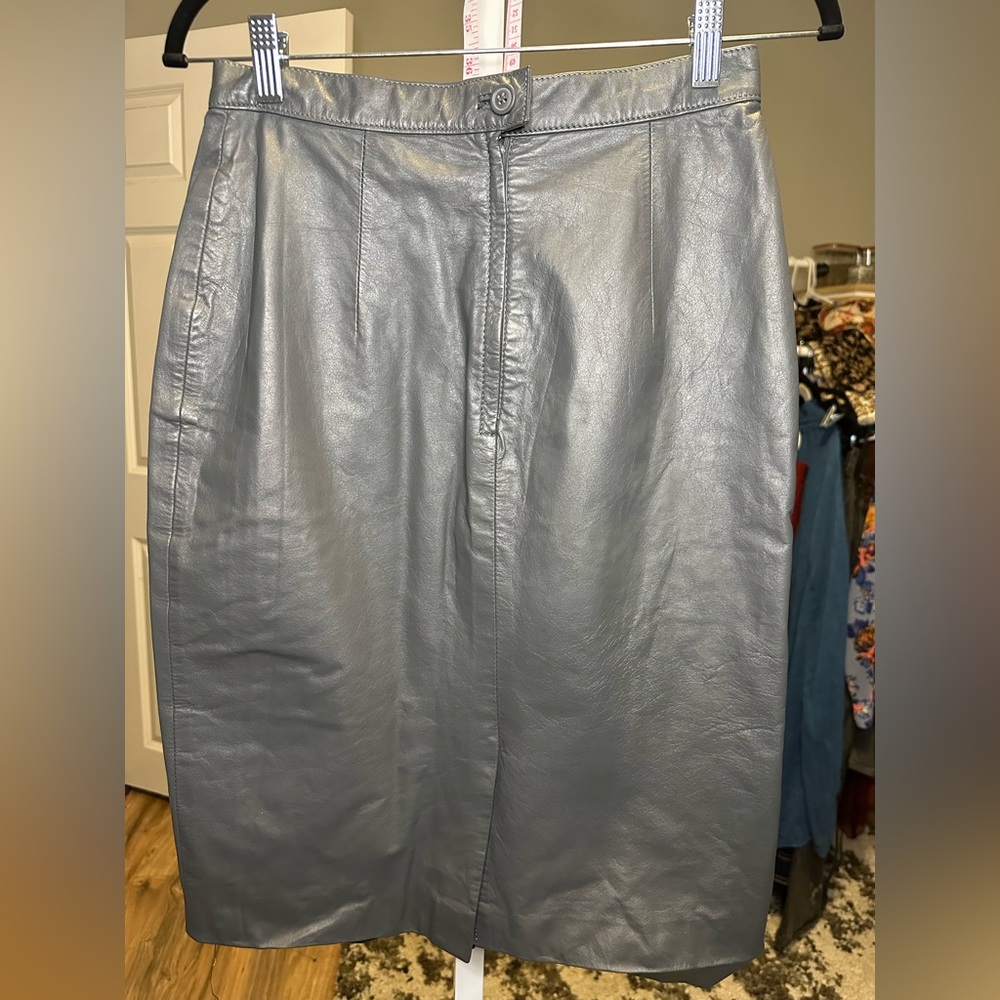 Vintage 1980s Brass Plum Nordstrom Knee-Length Leather Pencil Skirt Size Small